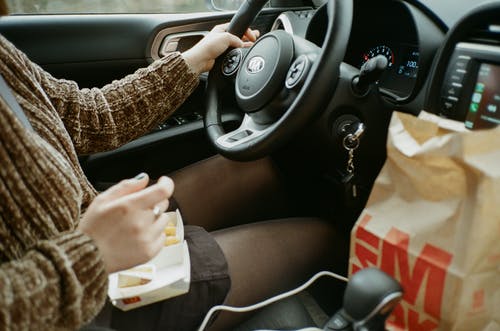 Is it Illegal to Eat or Drink while Driving?