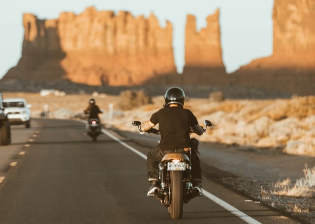 Staying out of Cars’ Blind Spots when Operating a Motorcycle